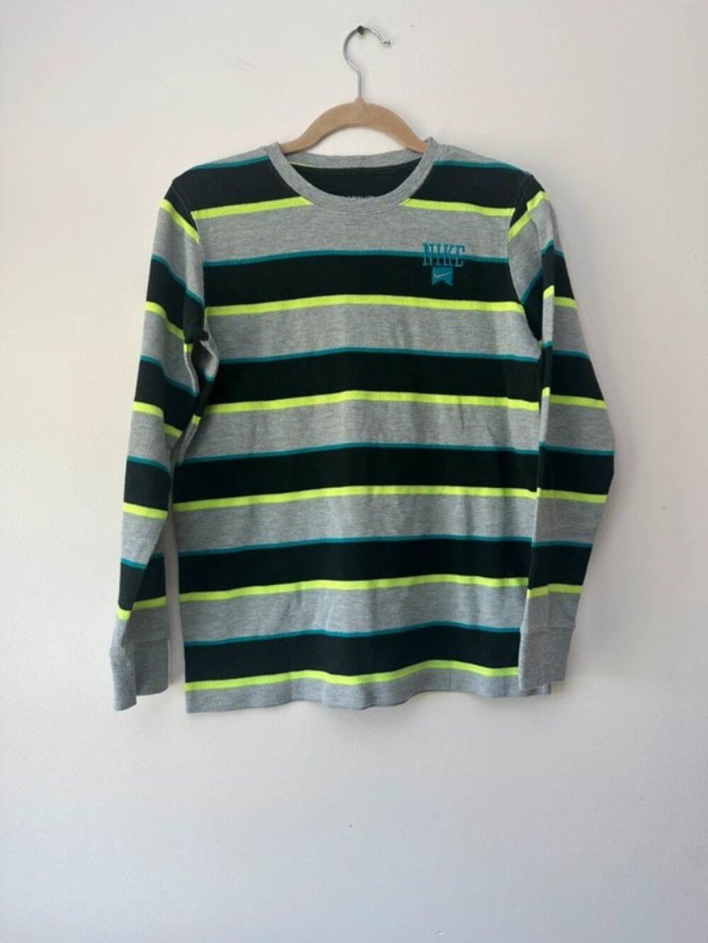 Nike Boys XL Stripes Waffle Knit Thermal Long Sleeve Shirt Gray Black Neon